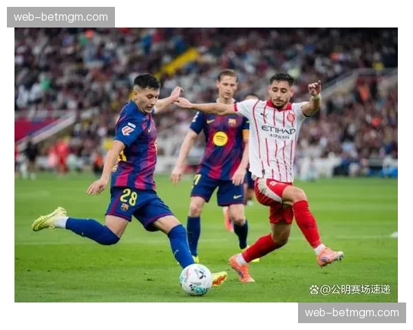 贝尼托-比利亚马林球场,球迷为即将退役的华金巨型海报揭幕